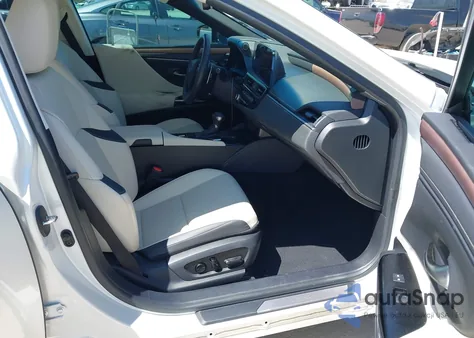 2024 Lexus Es 350 350 Base/350 Luxury/350 Ultra Luxury/350 F-Sport Design/350 F Sport Handling z USA, uszkodzony, nr VIN 58ADZ1B18RU169633